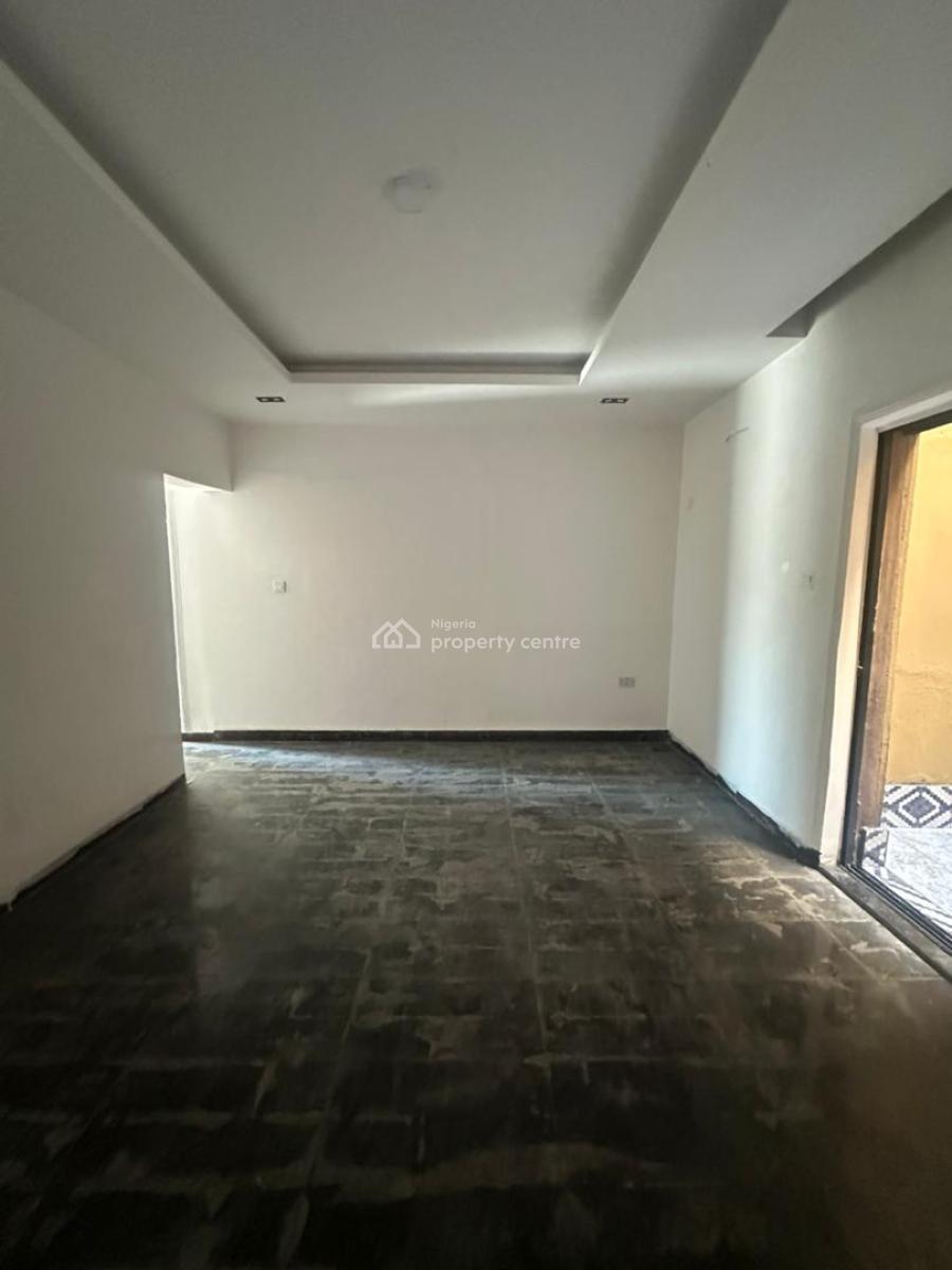 Maintained Mini Flat, Lekki Phase 1, Lekki, Lagos, Mini Flat (room and Parlour) for Rent