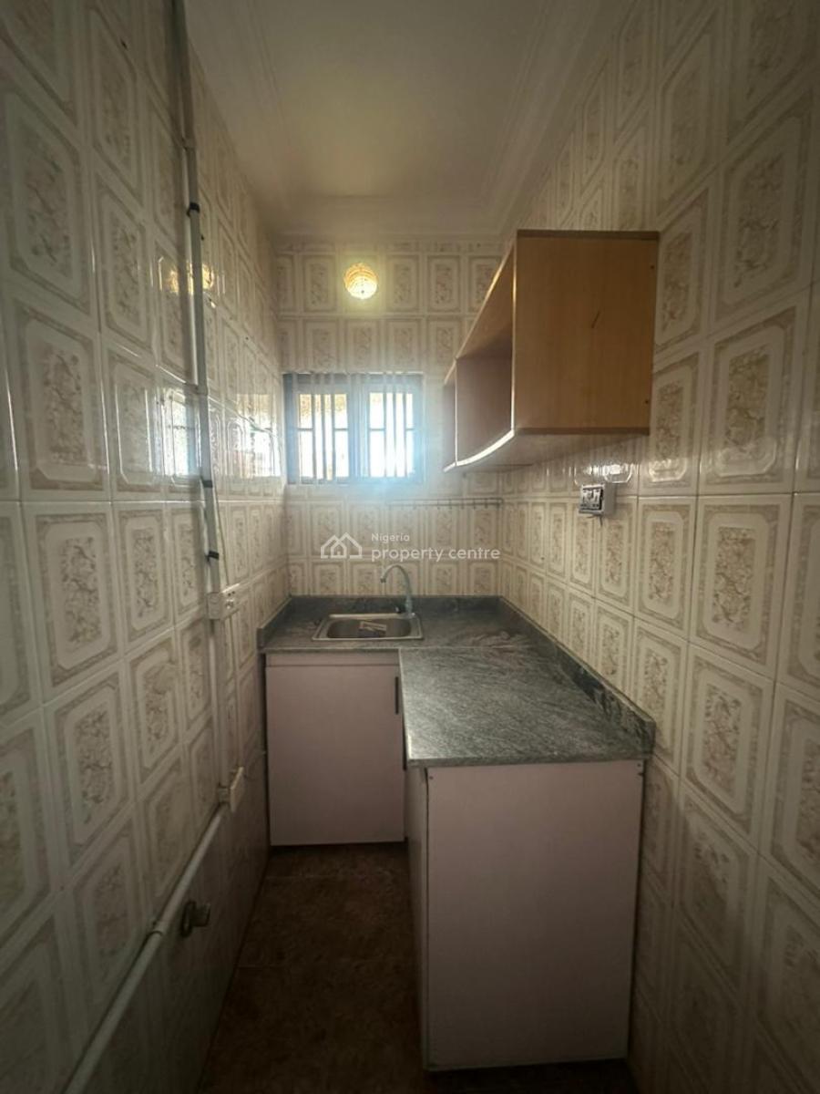 Maintained Mini Flat, Lekki Phase 1, Lekki, Lagos, Mini Flat (room and Parlour) for Rent