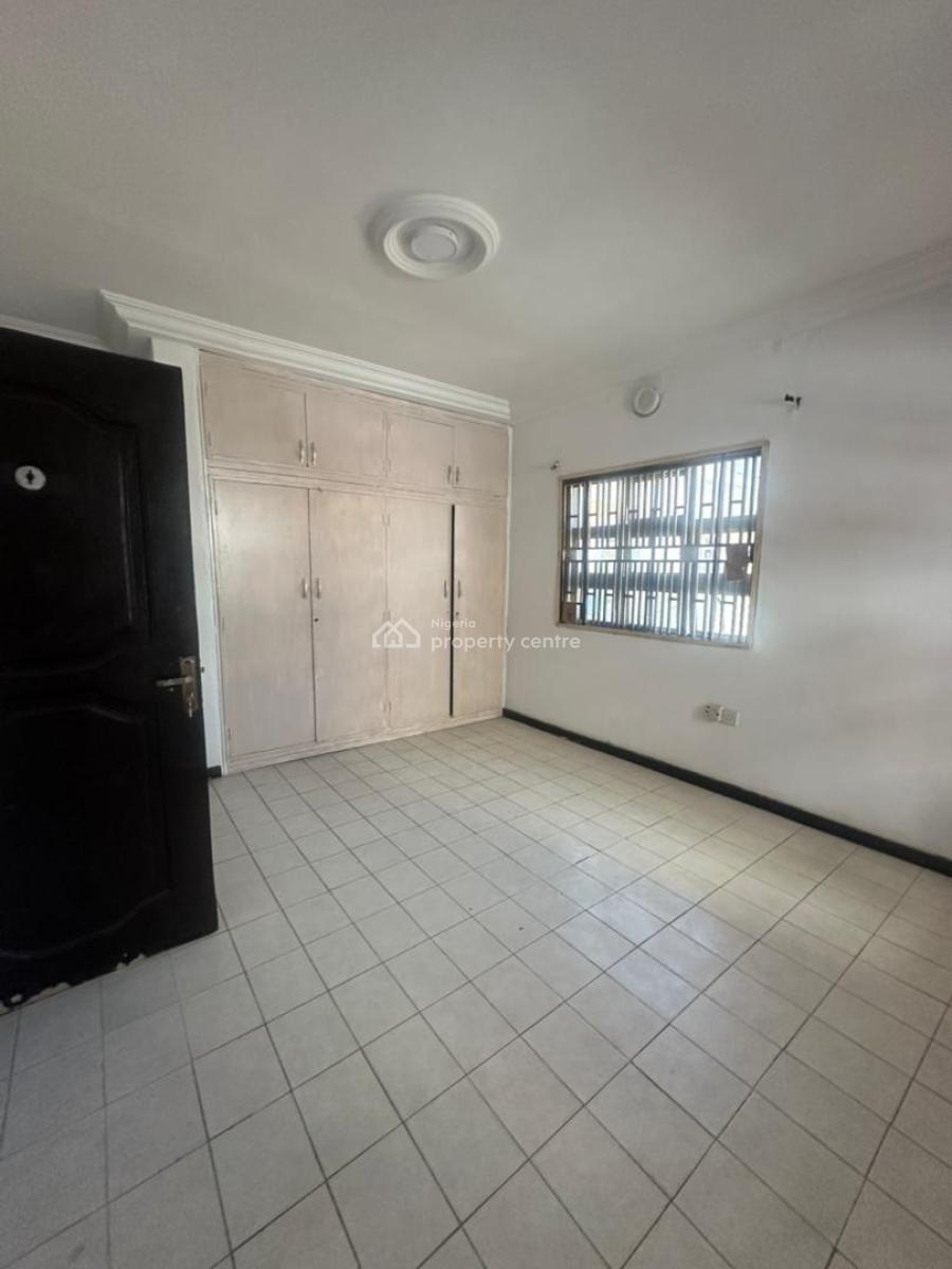 Maintained Mini Flat, Lekki Phase 1, Lekki, Lagos, Mini Flat (room and Parlour) for Rent