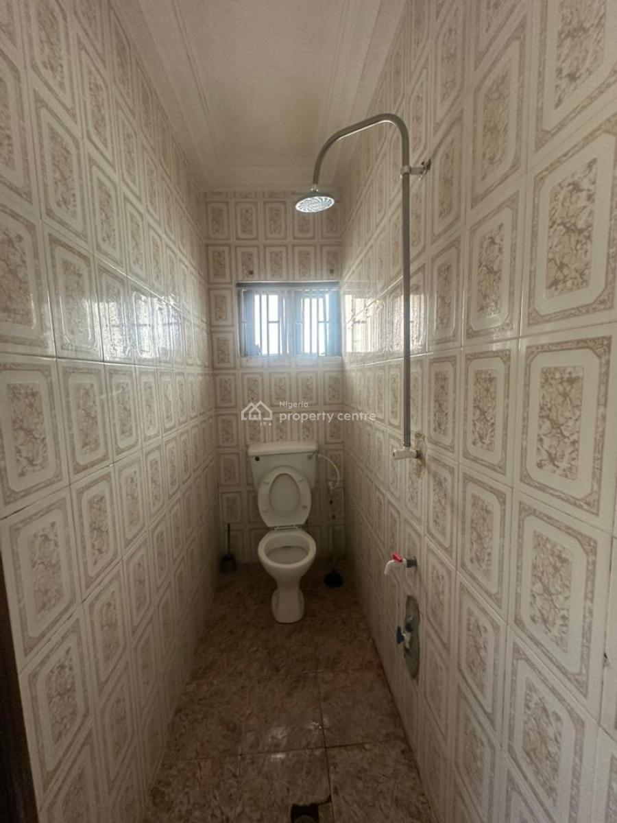 Maintained Mini Flat, Lekki Phase 1, Lekki, Lagos, Mini Flat (room and Parlour) for Rent