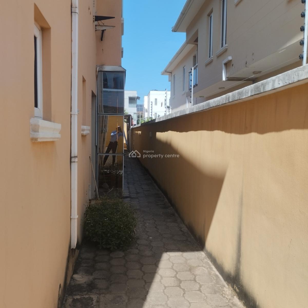 5 Bedroom Fully Detached House with 2 Rooms Bq, Off Admiralty Way, Lekki Phase 1, Lekki, Lagos, Detached Duplex for Sale