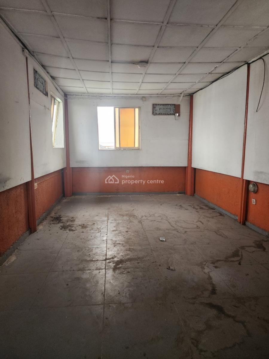 5 Floors Office Space Available in a Coperate Environment, Alagomeji, Yaba, Lagos, Office Space for Rent