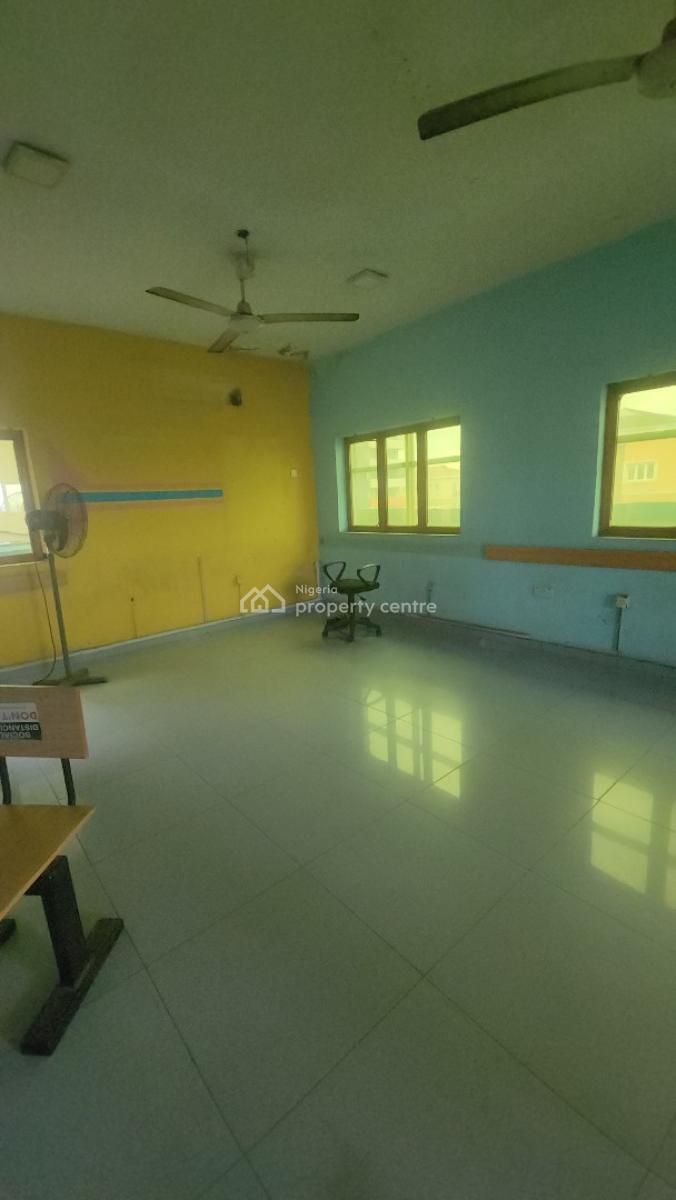 5 Floors Office Space Available in a Coperate Environment, Alagomeji, Yaba, Lagos, Office Space for Rent