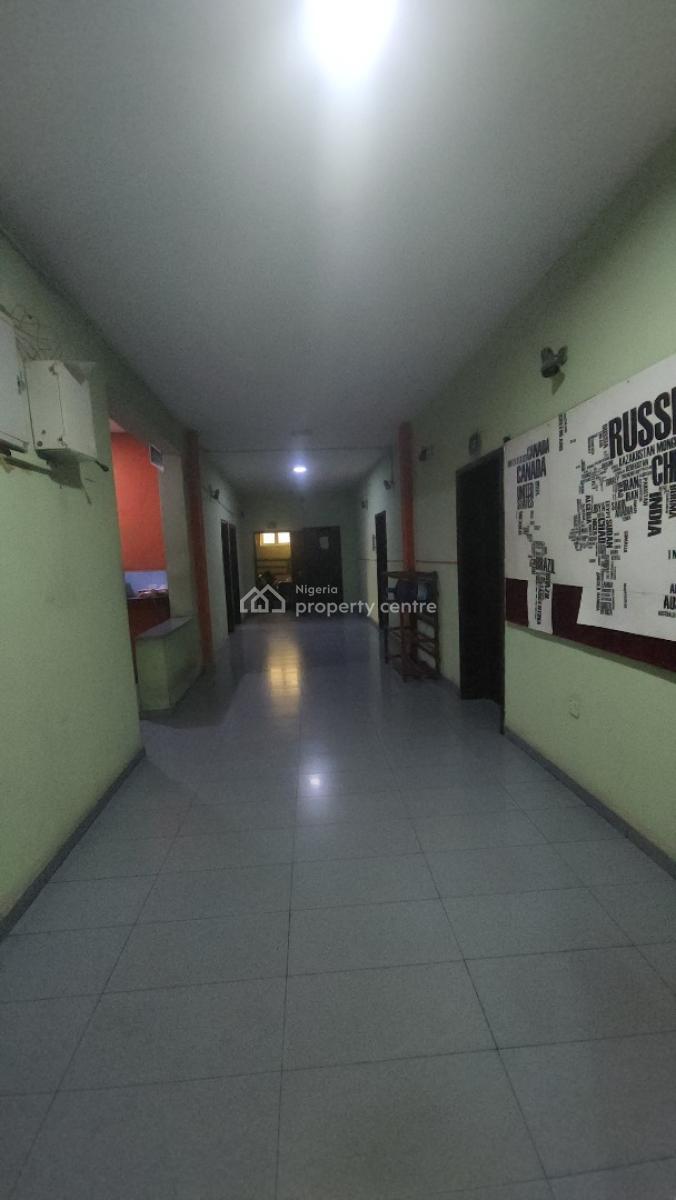 5 Floors Office Space Available in a Coperate Environment, Alagomeji, Yaba, Lagos, Office Space for Rent