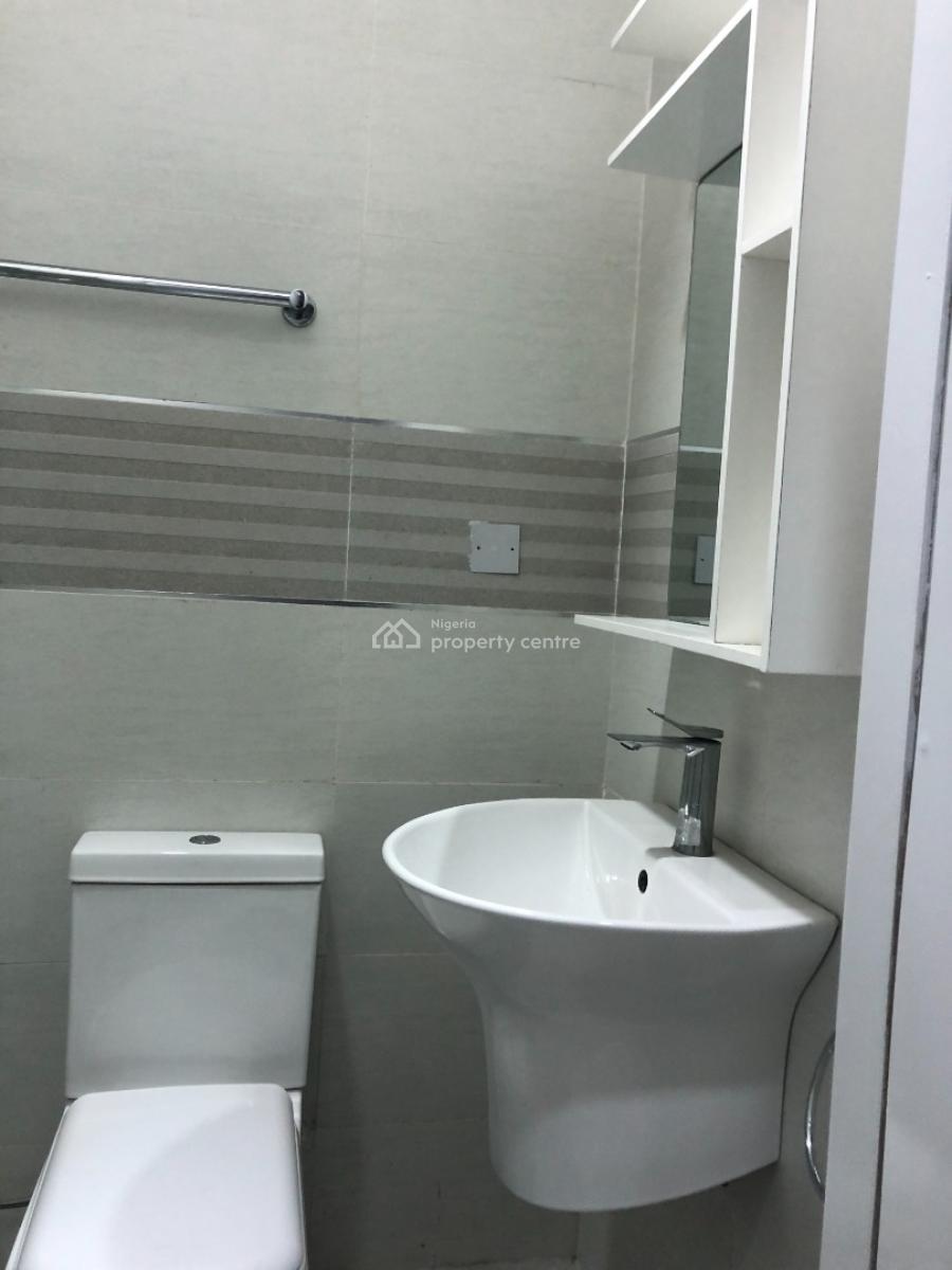 Luxuriously Furnished 2 Bedroom Flat, Atlantis Iii Estate, Ologolo, Lekki, Lagos, Flat / Apartment for Sale