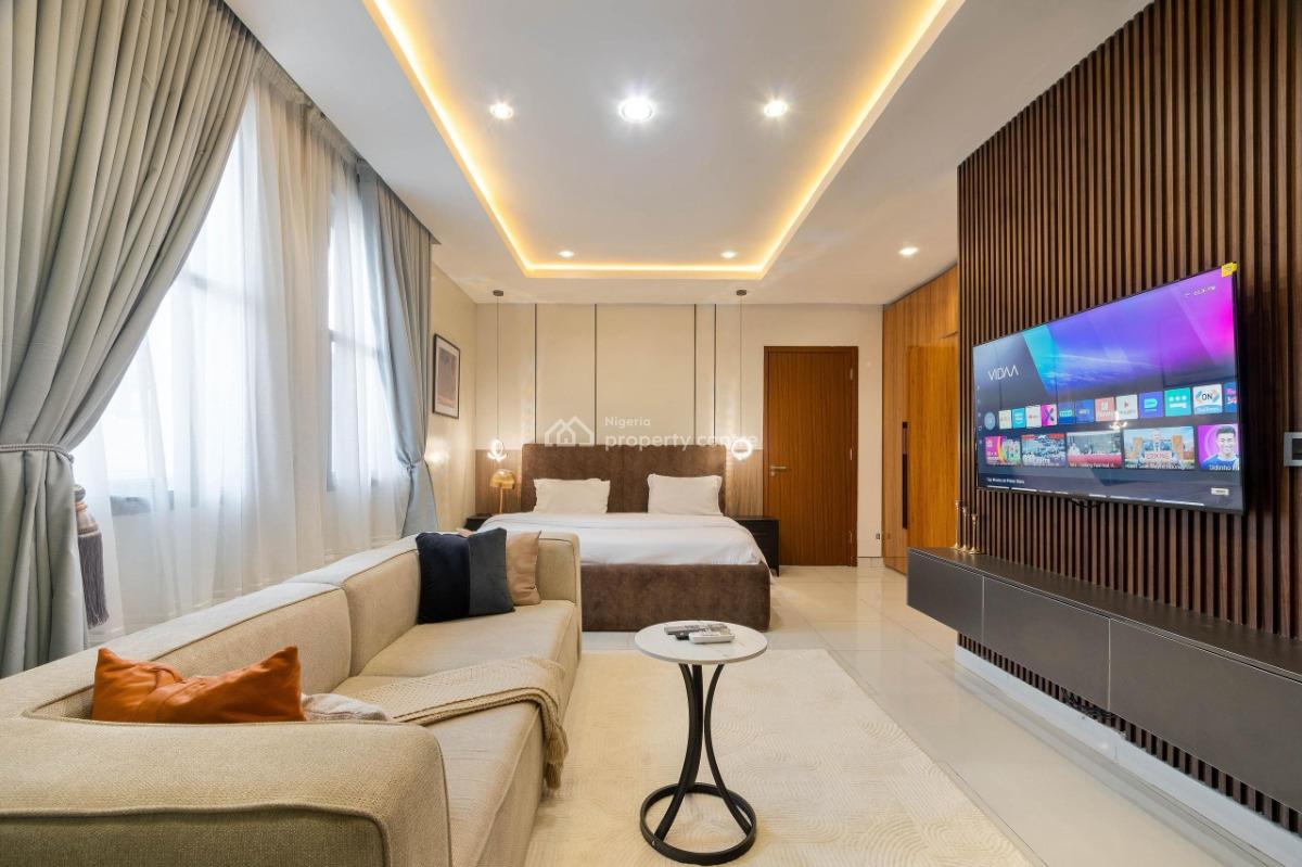 Upscale 2 Bedroom Maisonette, Off Admiralty Way, Lekki Phase 1, Lekki, Lagos, Flat / Apartment Short Let