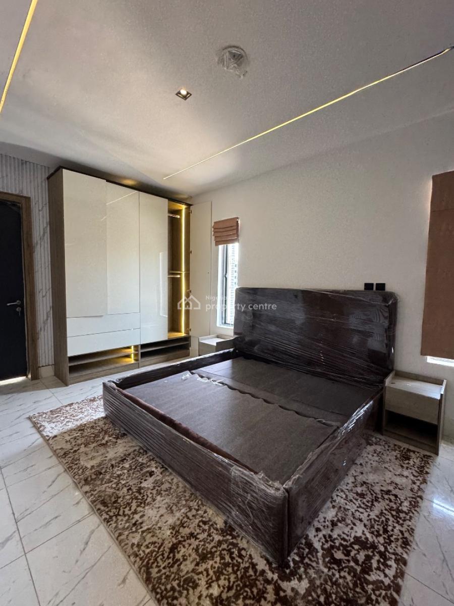 2 Bedroom Apartment with Pool, Lekki Phase 1, Lekki, Lagos, Flat / Apartment for Sale