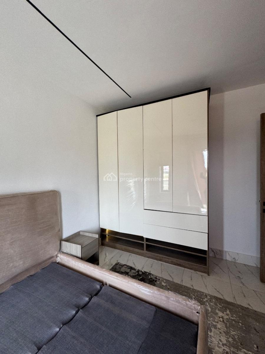 2 Bedroom Apartment with Pool, Lekki Phase 1, Lekki, Lagos, Flat / Apartment for Sale