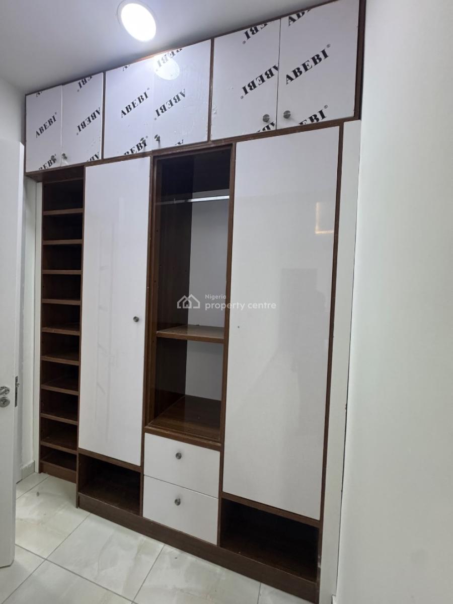 3 Bedroom Apartment with Bq, Lekki Phase 1, Lekki, Lagos, Flat / Apartment for Rent