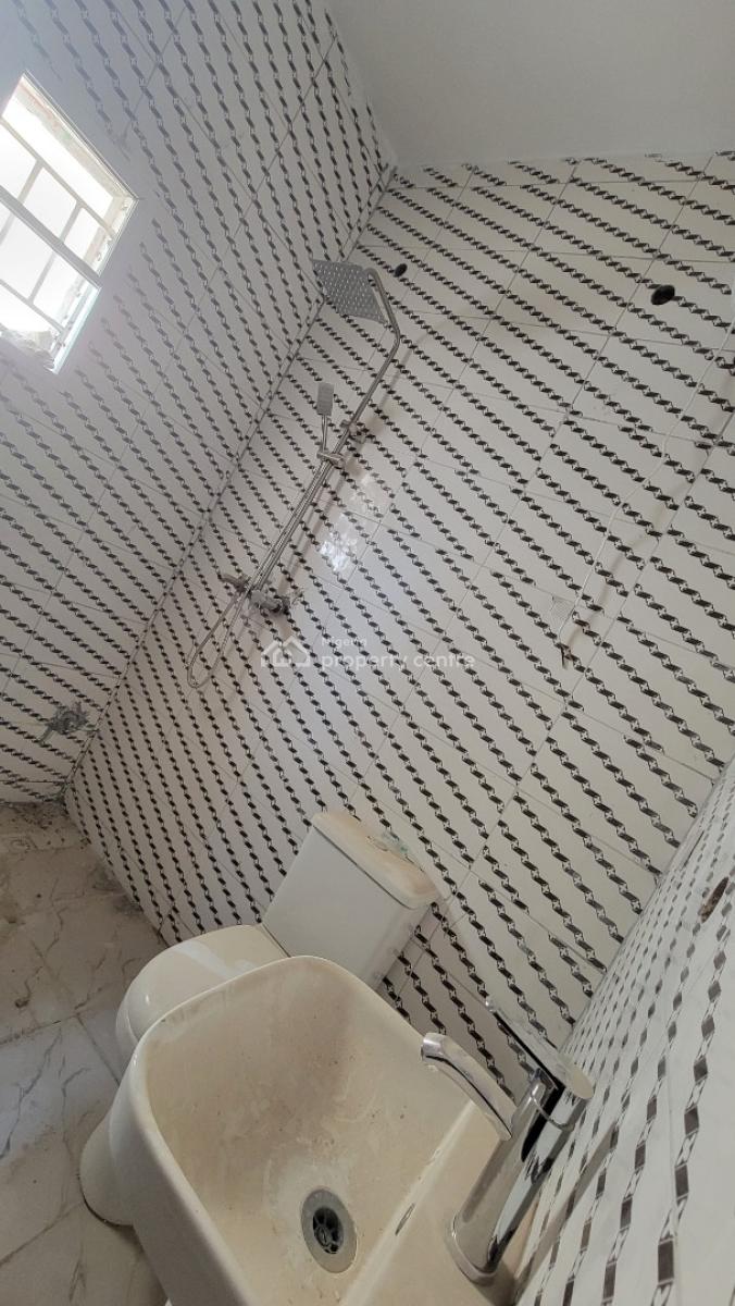 Newly Built, Standard  One  Bedroom Apartment, Cluster 3, River Park Estate Airport Road, Lugbe District, Abuja, Flat / Apartment for Rent