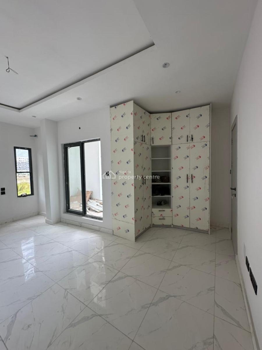 Spacious 2 Bedroom Apartment with Swimming Pool Perfect for Investment, Ikate, Lekki, Lagos, Flat / Apartment for Sale