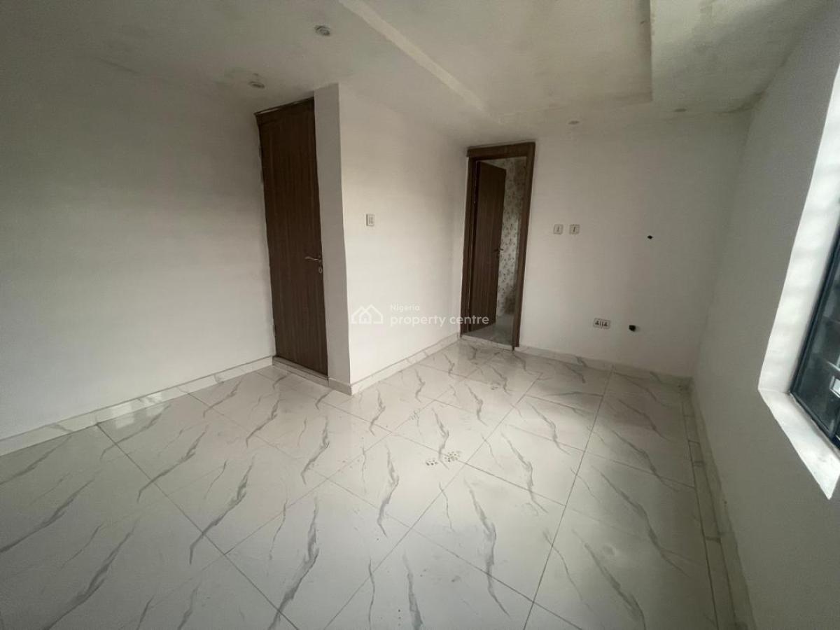 Well Maintained 4 Bedrooms Terrace Duplex with 1 Room Bq, Ojodu, Lagos, Terraced Duplex for Rent
