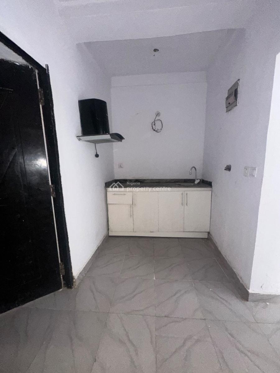 Specious 2 Bedroom Flat, Igbo Efon, Lekki, Lagos, Flat / Apartment for Rent