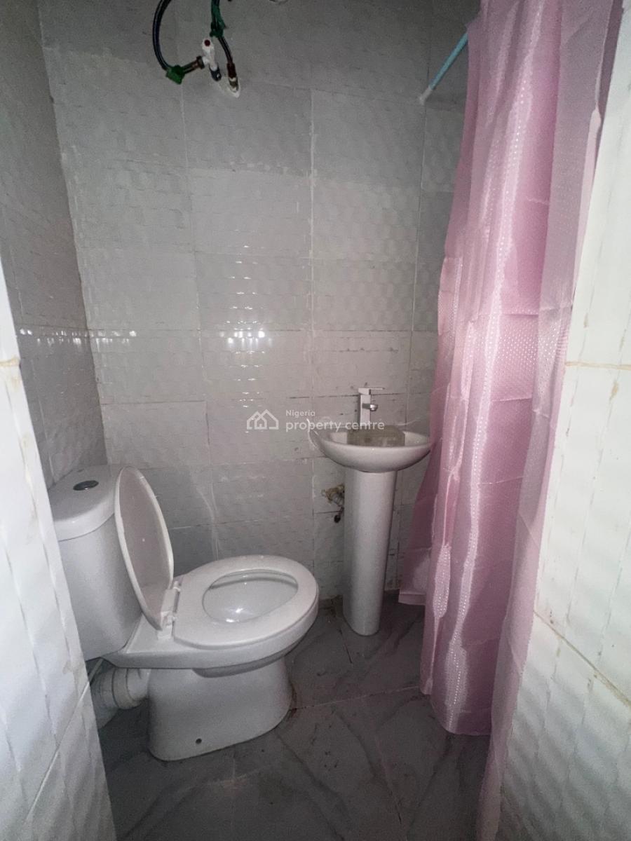 Specious 2 Bedroom Flat, Igbo Efon, Lekki, Lagos, Flat / Apartment for Rent
