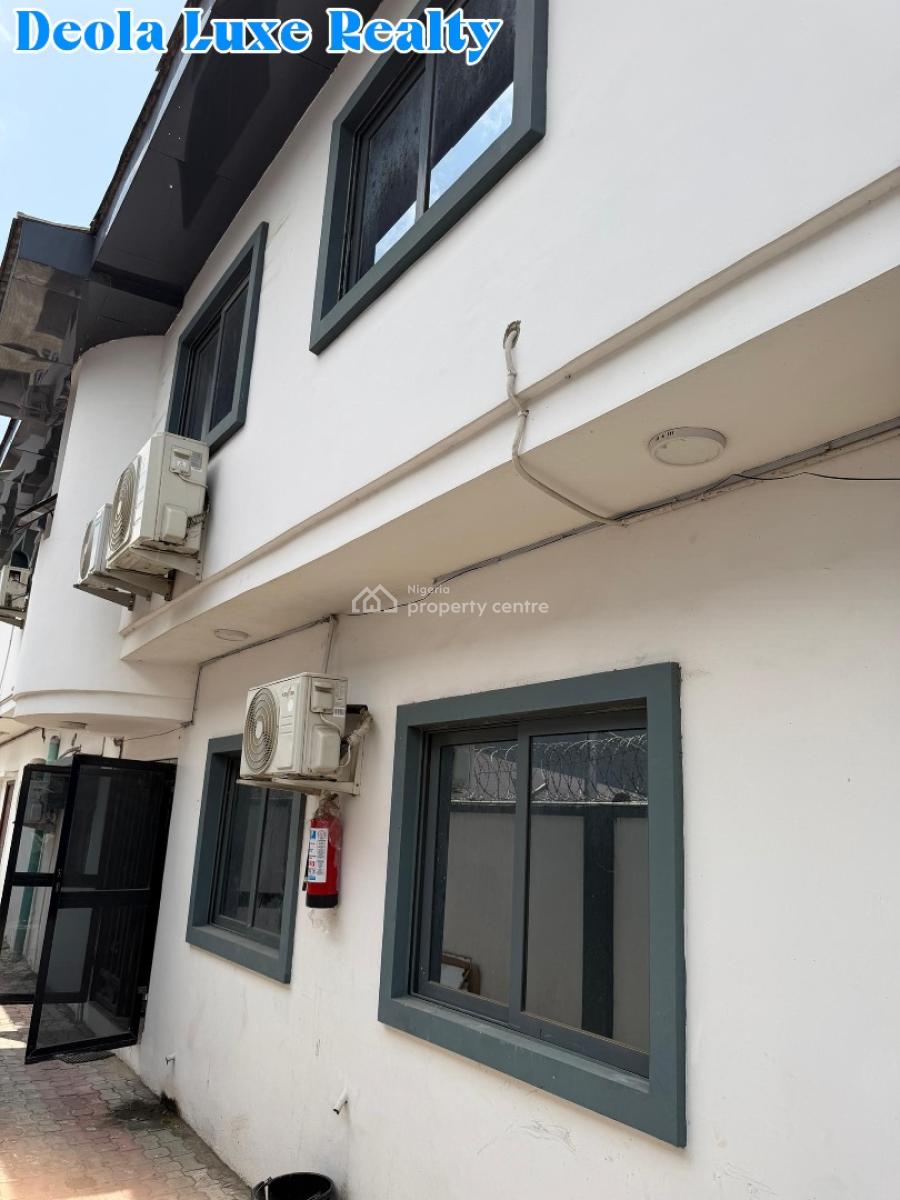 a Nice and Spacious 2 Bedrooms Apartment with Balcony, Off Admiralty Way, Lekki Phase 1, Lekki, Lagos, Flat / Apartment for Rent