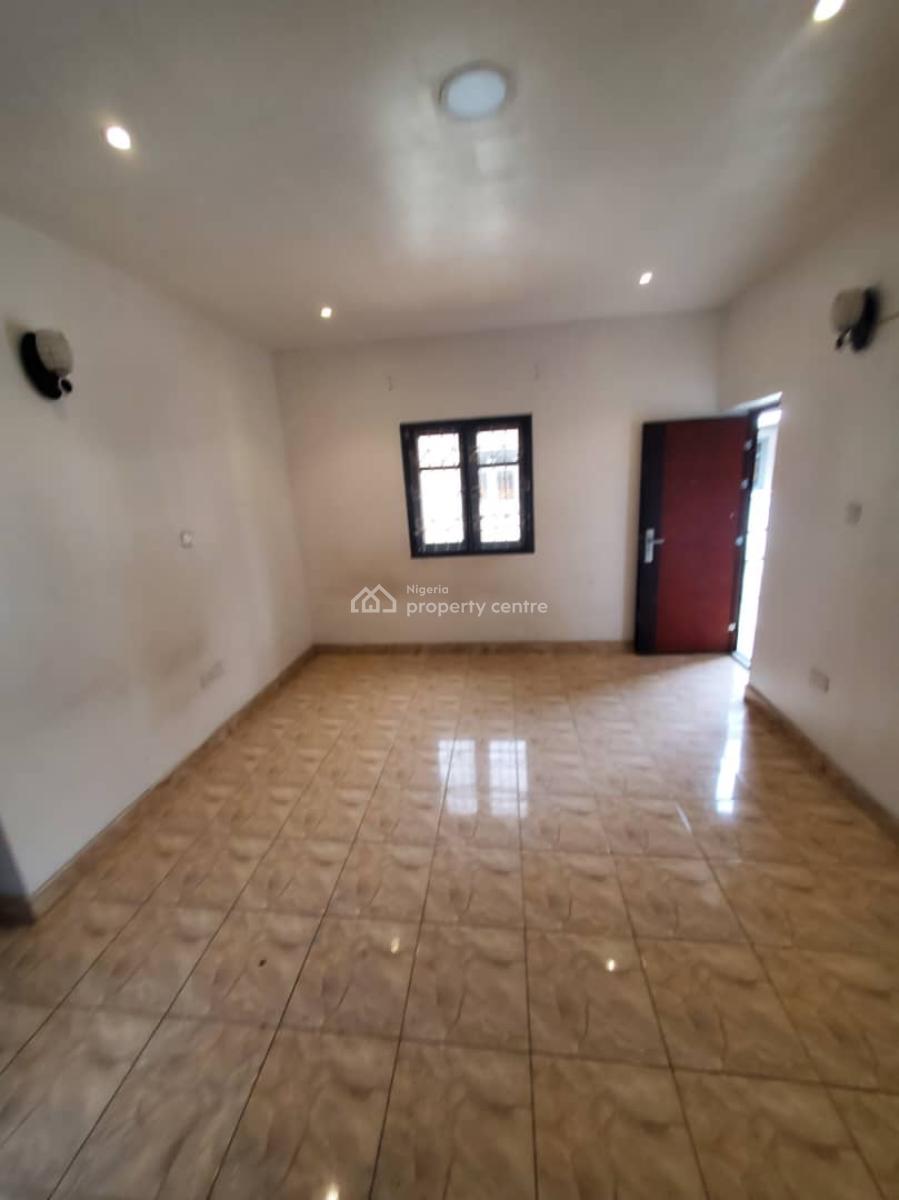 Very Spacious and Beautiful 2 Bedroom Flat Apartment, Orchid Road, Lekki, Lagos, Flat / Apartment for Rent