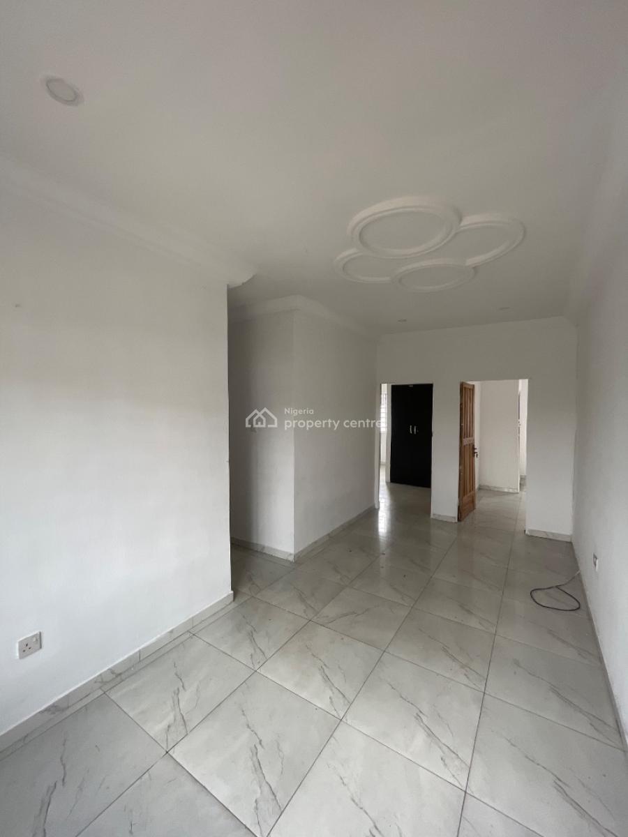2 Bedrooms Flat Upstairs All Rooms Ensuite, University View Estate Opposite Lagos Business School, Olokonla, Ajah, Lagos, Flat / Apartment for Rent