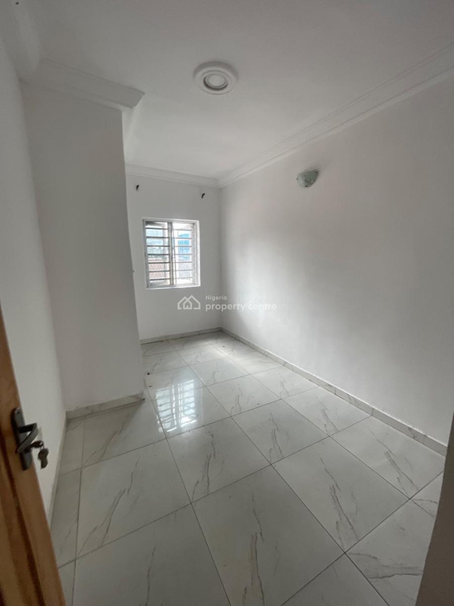 2 Bedrooms Flat Upstairs All Rooms Ensuite, University View Estate Opposite Lagos Business School, Olokonla, Ajah, Lagos, Flat / Apartment for Rent