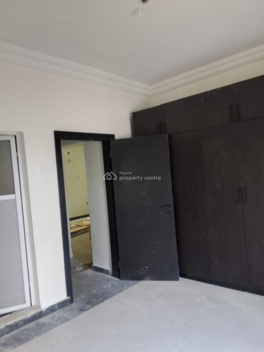 Spacious and Clean 2 Bedroom Apartment, Off Toyin, Ikeja, Lagos, Flat / Apartment for Rent