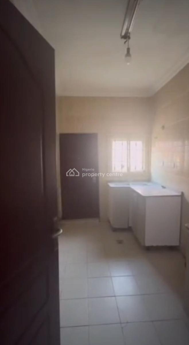 Very Sharp Clean 3 Bedrooms Bungalow Alone in The Compound, Mbora (nbora), Abuja, Detached Bungalow for Rent