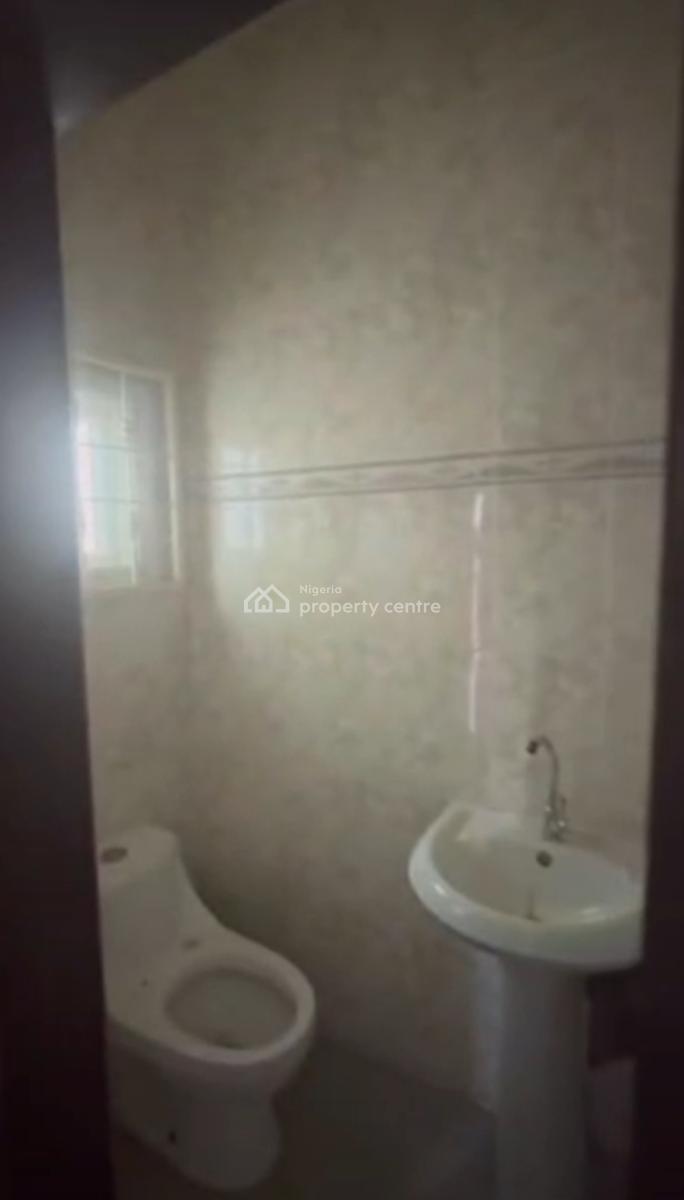 Very Sharp Clean 3 Bedrooms Bungalow Alone in The Compound, Mbora (nbora), Abuja, Detached Bungalow for Rent