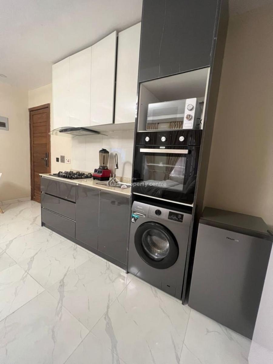 a Spacious and Furnished Studio Room, Ikate, Lekki, Lagos, Self Contain (single Rooms) for Rent