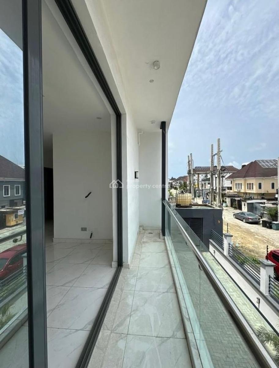 Spacious 2 Bedroom Apartment with Gym, Ikate, Lekki, Lagos, Flat / Apartment for Rent