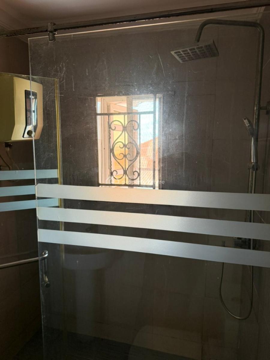 Fantastic 3 Bedroom Flat, Igbogbo, Ikorodu, Lagos, Flat / Apartment for Rent