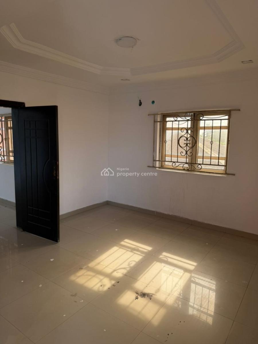 Fantastic 3 Bedroom Flat, Igbogbo, Ikorodu, Lagos, Flat / Apartment for Rent