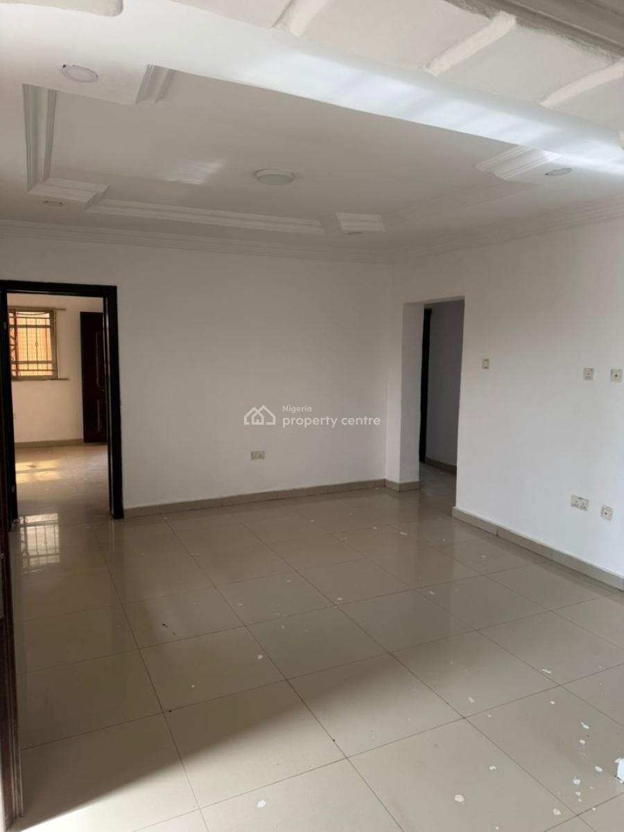 Fantastic 3 Bedroom Flat, Igbogbo, Ikorodu, Lagos, Flat / Apartment for Rent