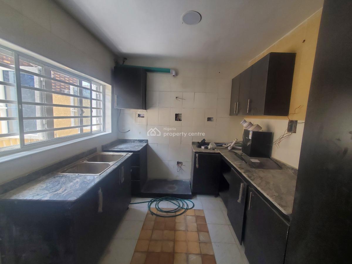 Well Maintained 4-bedroom Semi-detached Duplex with Bq and Gatehouse, Ajah, Lagos, Semi-detached Duplex for Rent