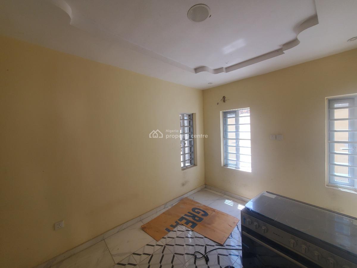 Well Maintained 4-bedroom Semi-detached Duplex with Bq and Gatehouse, Ajah, Lagos, Semi-detached Duplex for Rent