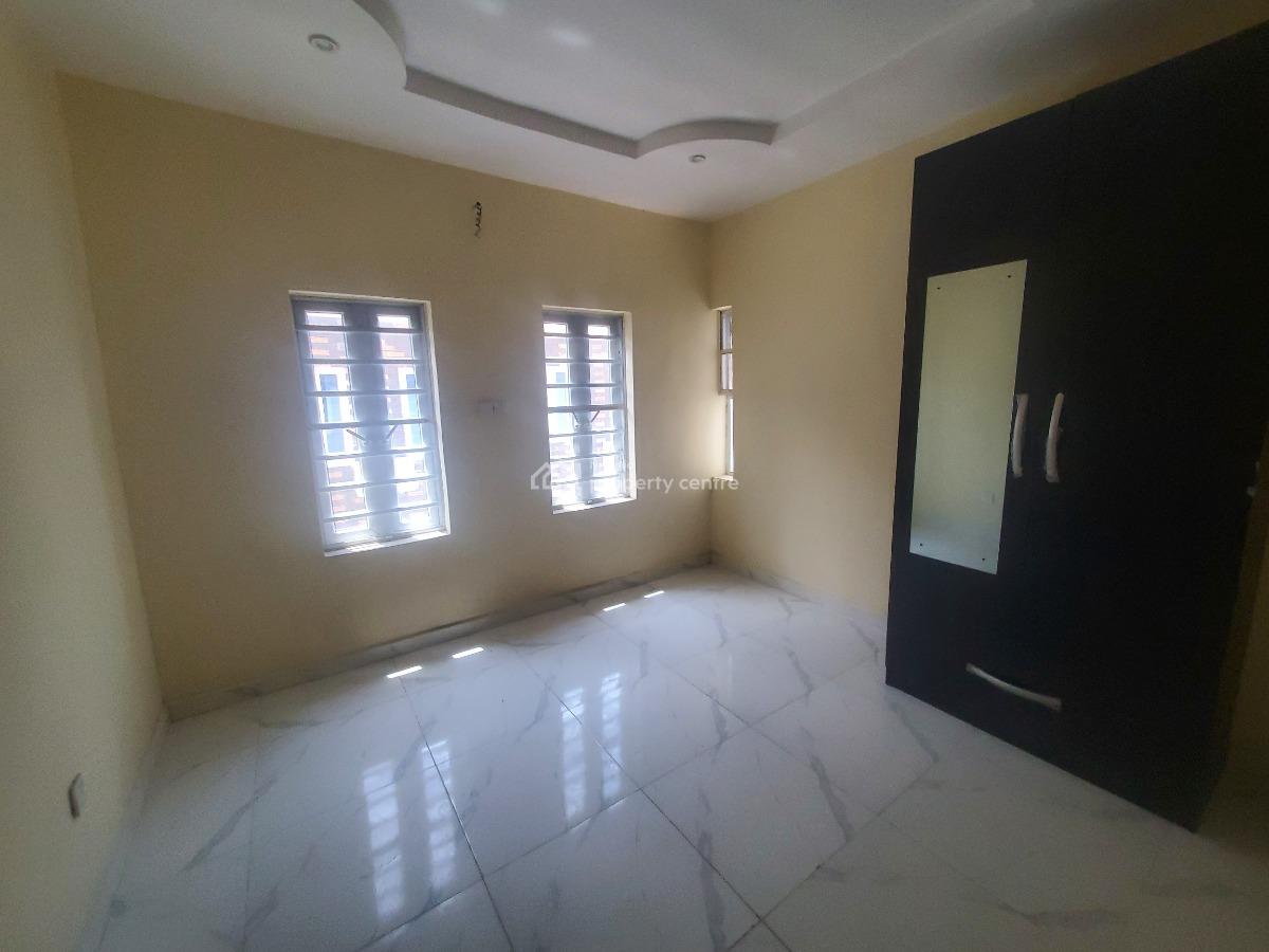 Well Maintained 4-bedroom Semi-detached Duplex with Bq and Gatehouse, Ajah, Lagos, Semi-detached Duplex for Rent