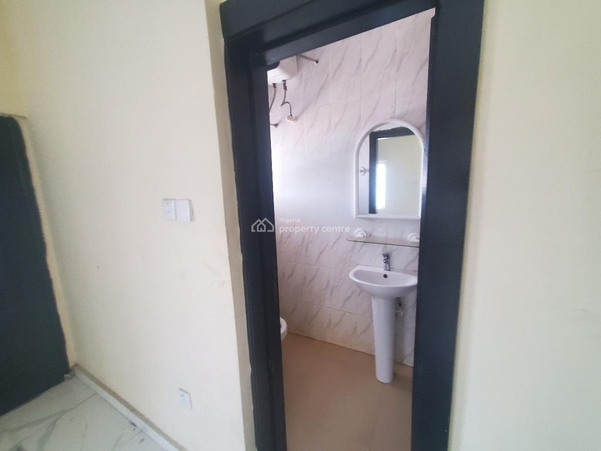 Well Maintained 4-bedroom Semi-detached Duplex with Bq and Gatehouse, Ajah, Lagos, Semi-detached Duplex for Rent