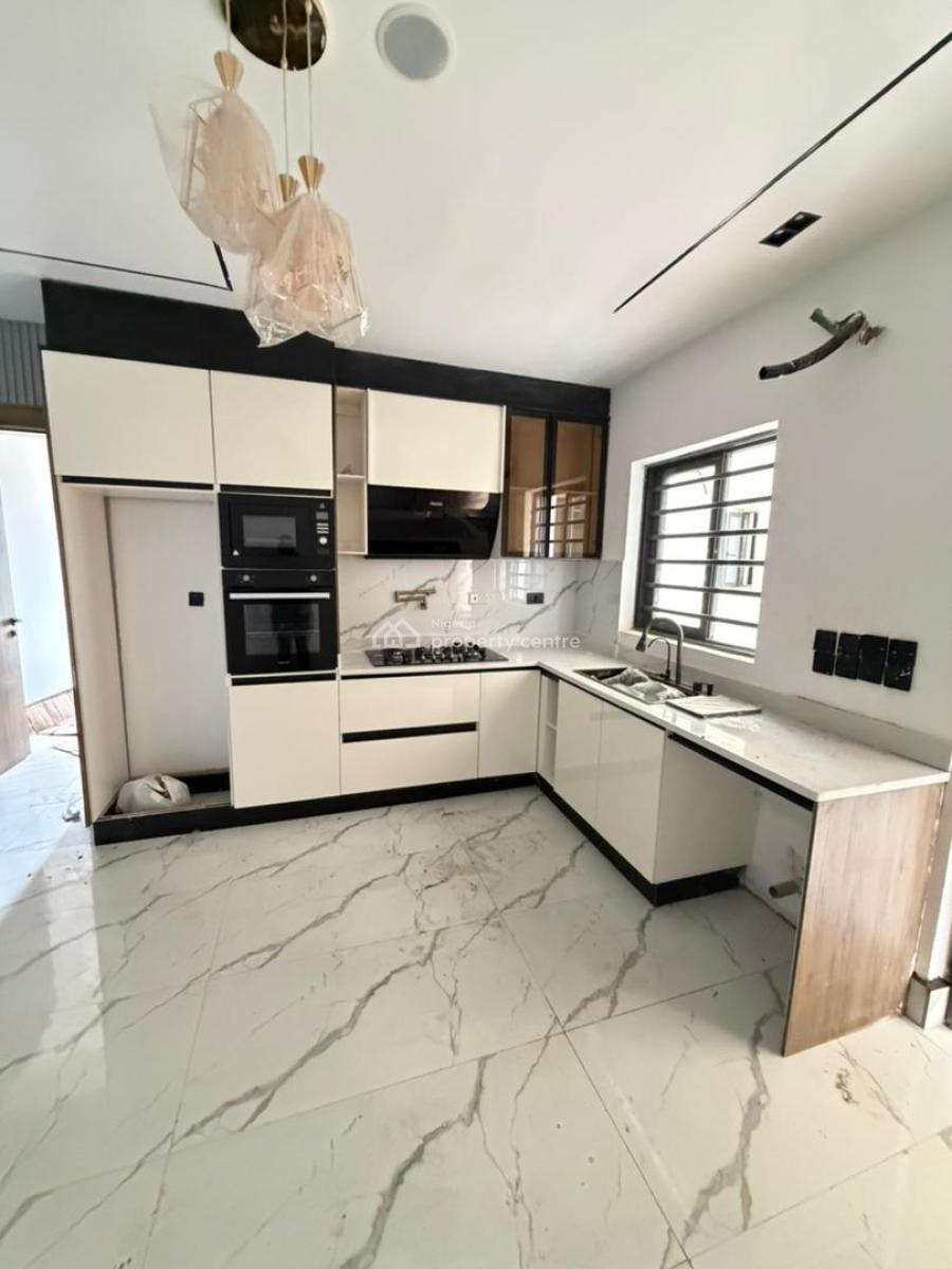 2 Bedroom Flat, Lekki Phase 1, Lekki, Lagos, Flat / Apartment for Sale