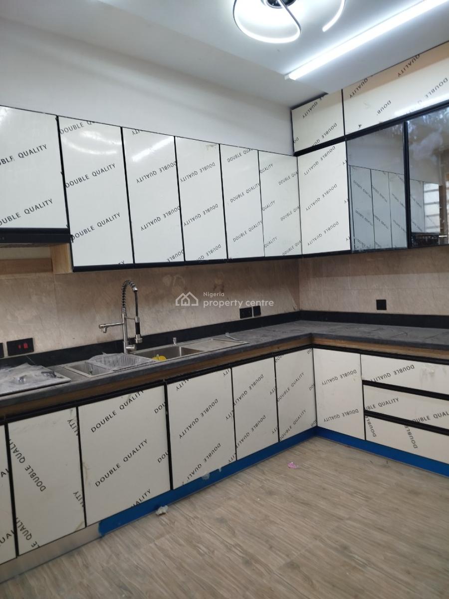 Spacious Built 4 Bedroom Duplex with a Bq, Surulere Lagos, Surulere, Lagos, Detached Duplex for Sale