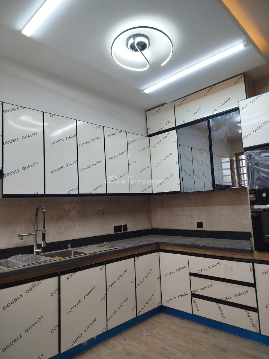 Spacious Built 4 Bedroom Duplex with a Bq, Surulere Lagos, Surulere, Lagos, Detached Duplex for Sale