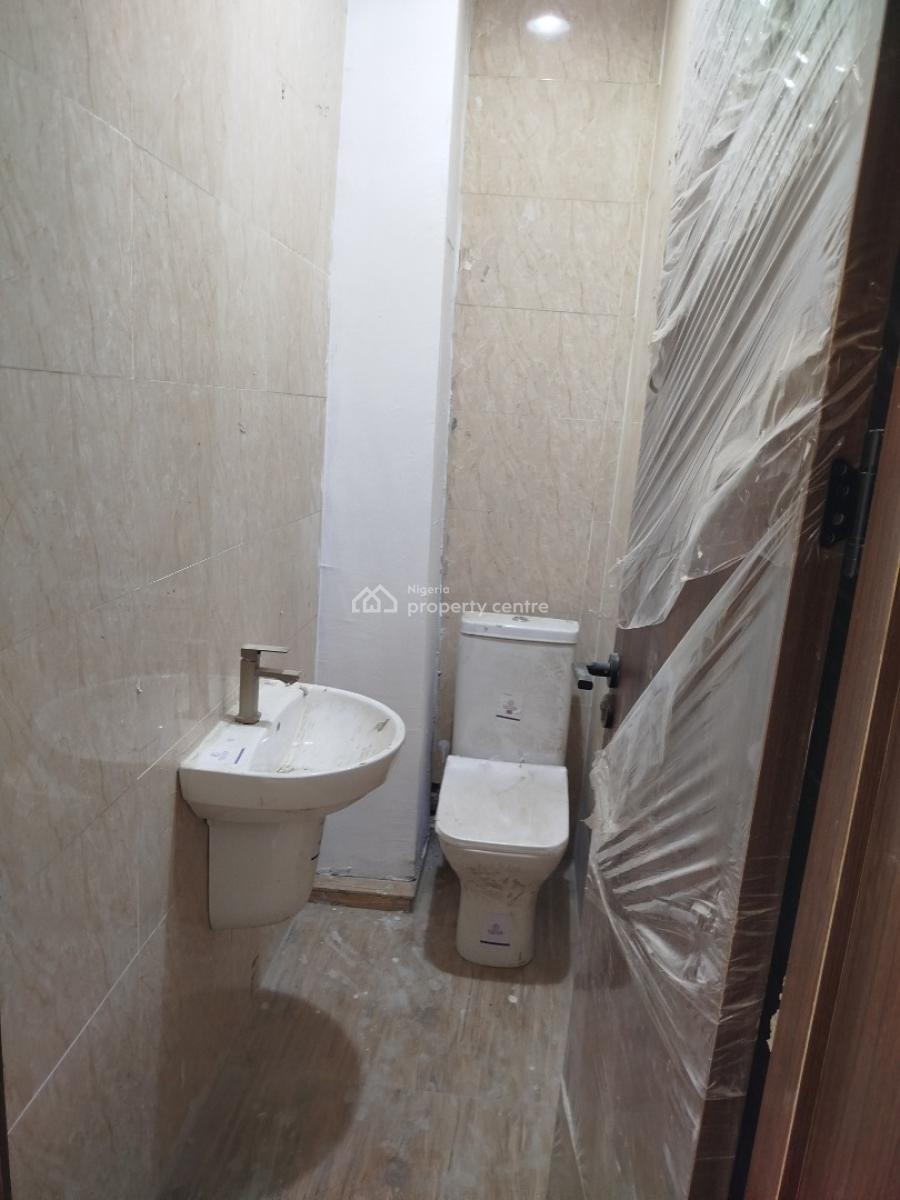 Spacious Built 4 Bedroom Duplex with a Bq, Surulere Lagos, Surulere, Lagos, Detached Duplex for Sale