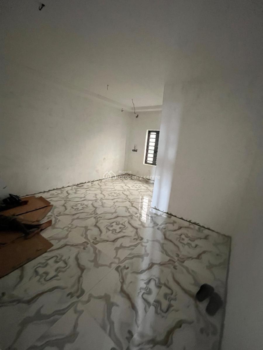 Newly Built 2 Bedroom Apartment, Surulere, Lagos, House for Sale