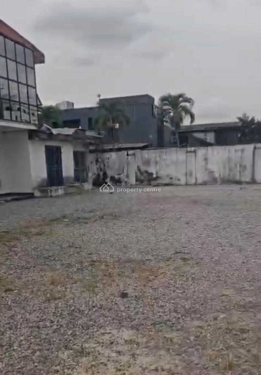 a Fully Commercial Detached Duplex, with 3 Room Boys Quarters (bq), Victoria Island (vi), Lagos, Office Space for Rent