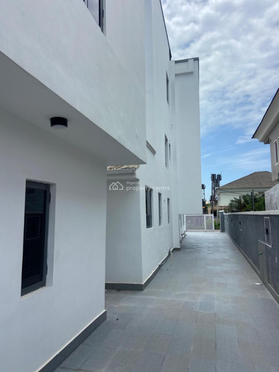 Hot Deal. Luxury 5bdroom Fully Detached Duplex, Harriman Street, Lekki Phase 1, Lekki, Lagos, Detached Duplex for Sale