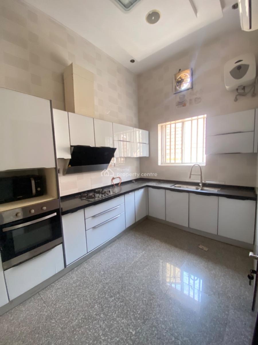 Spacious 3 Bedroom Serviced Apartment with Bq, Pool, Elevator and Gym, Banana Island, Banana Island, Ikoyi, Lagos, Flat / Apartment for Rent