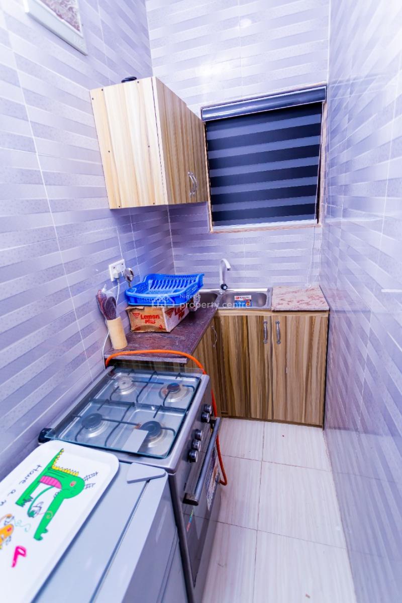 2 Bedroom Apartment  with Inverter Power Supply, Illupeju, Anthony, Maryland, Lagos, Flat / Apartment for Rent
