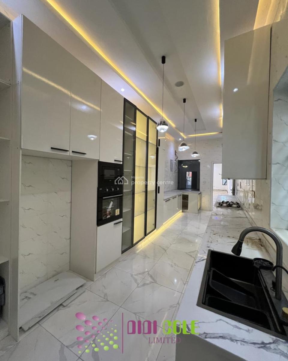 6 Bedroom Fully Detached Duplex with Bq, Ikota, Lekki, Lagos, Detached Duplex for Sale