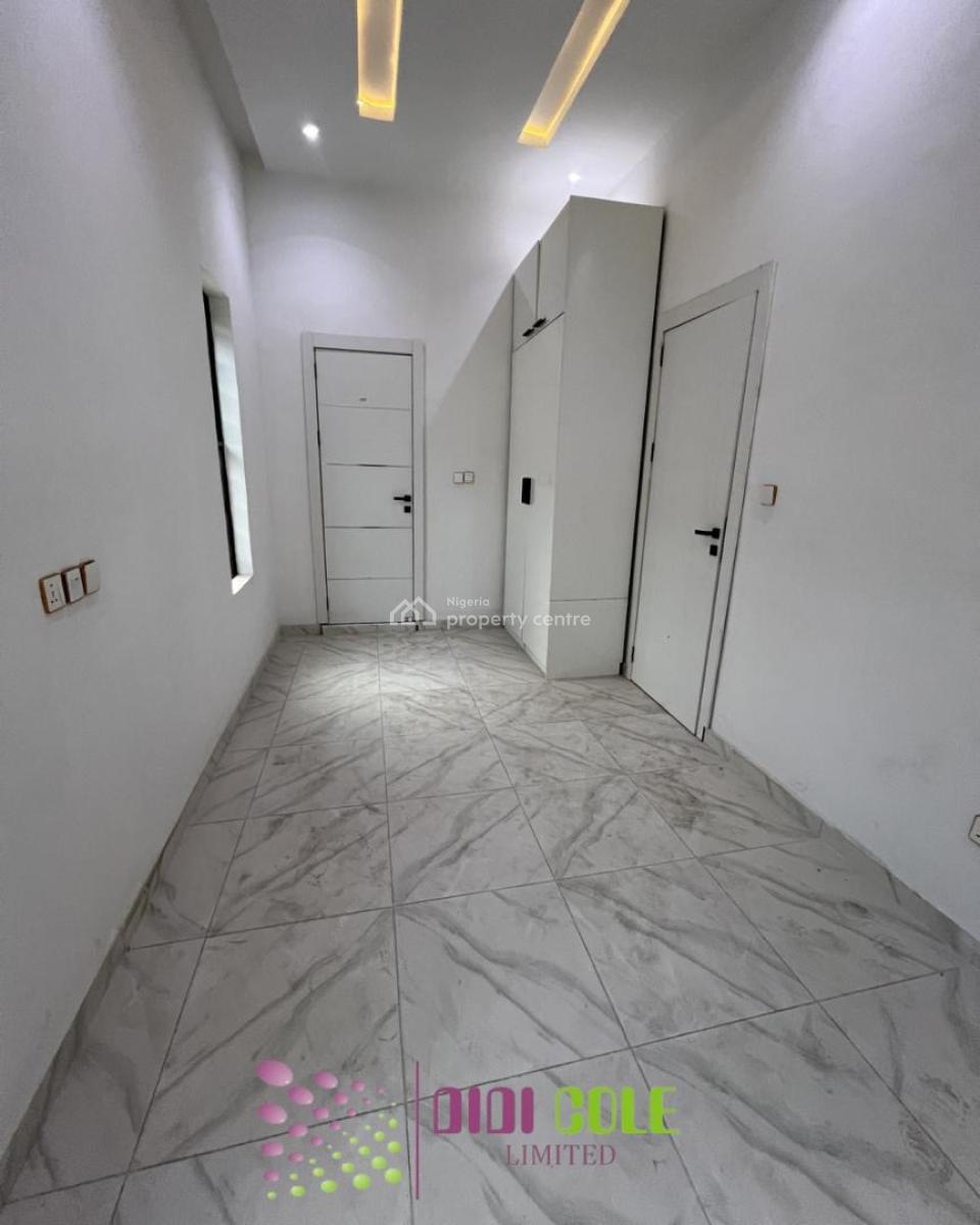 6 Bedroom Fully Detached Duplex with Bq, Ikota, Lekki, Lagos, Detached Duplex for Sale