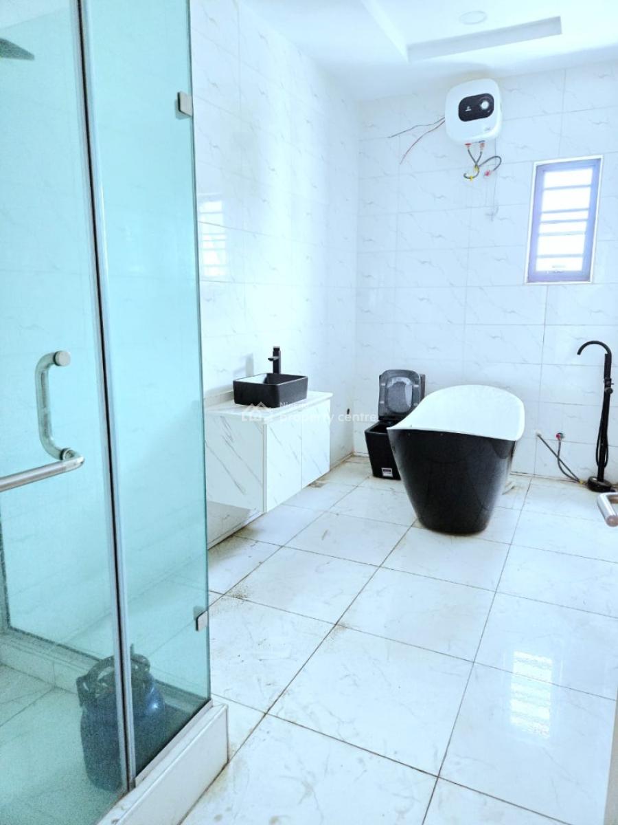 4 Bedroom Semi-detached with Bq, Ikate Elegushi, Lekki, Lagos, Semi-detached Duplex for Sale