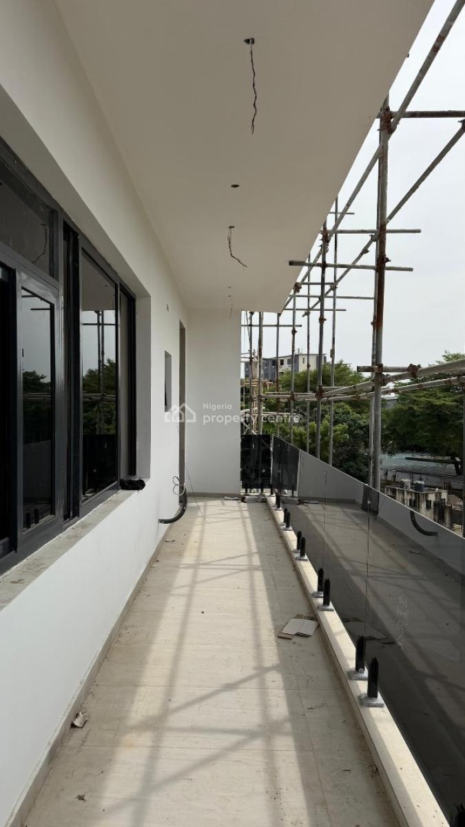 2 Bedroom Apartment, Off Admirality, Lekki Phase 1, Lekki, Lagos, Flat / Apartment for Sale