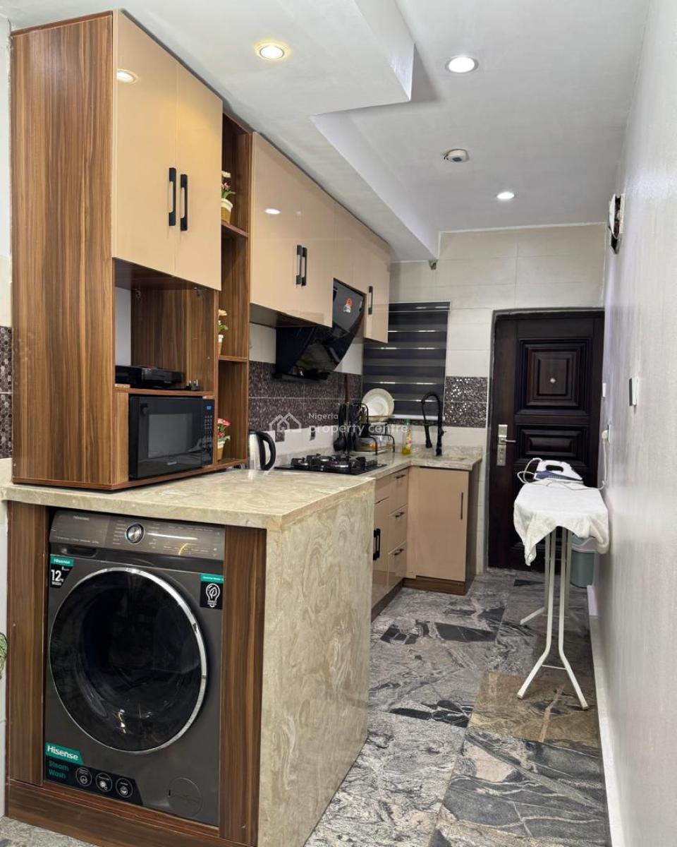 Luxury 1-bedroom Smart Apartment, Jahi, Abuja, Flat / Apartment Short Let