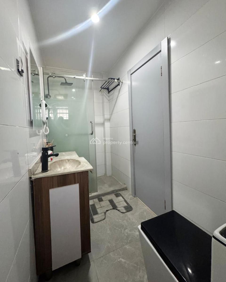 Luxury 1-bedroom Smart Apartment, Jahi, Abuja, Flat / Apartment Short Let