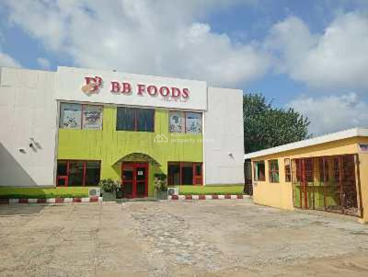 a Functional, Income-generating Quick Service Restaurant, Along Aba Road, Ikot Ekpene, Ikot Ekpene, Akwa Ibom, Restaurant / Bar for Sale